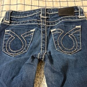 Classic Indigo Women's Jeans with Embroidered Pockets Big Star